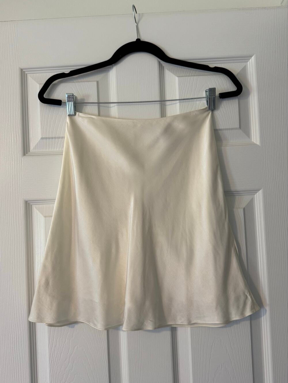 & Other Stories Ivory Satin Mini Skirt A-Line Flared Size US 2 EUR 34